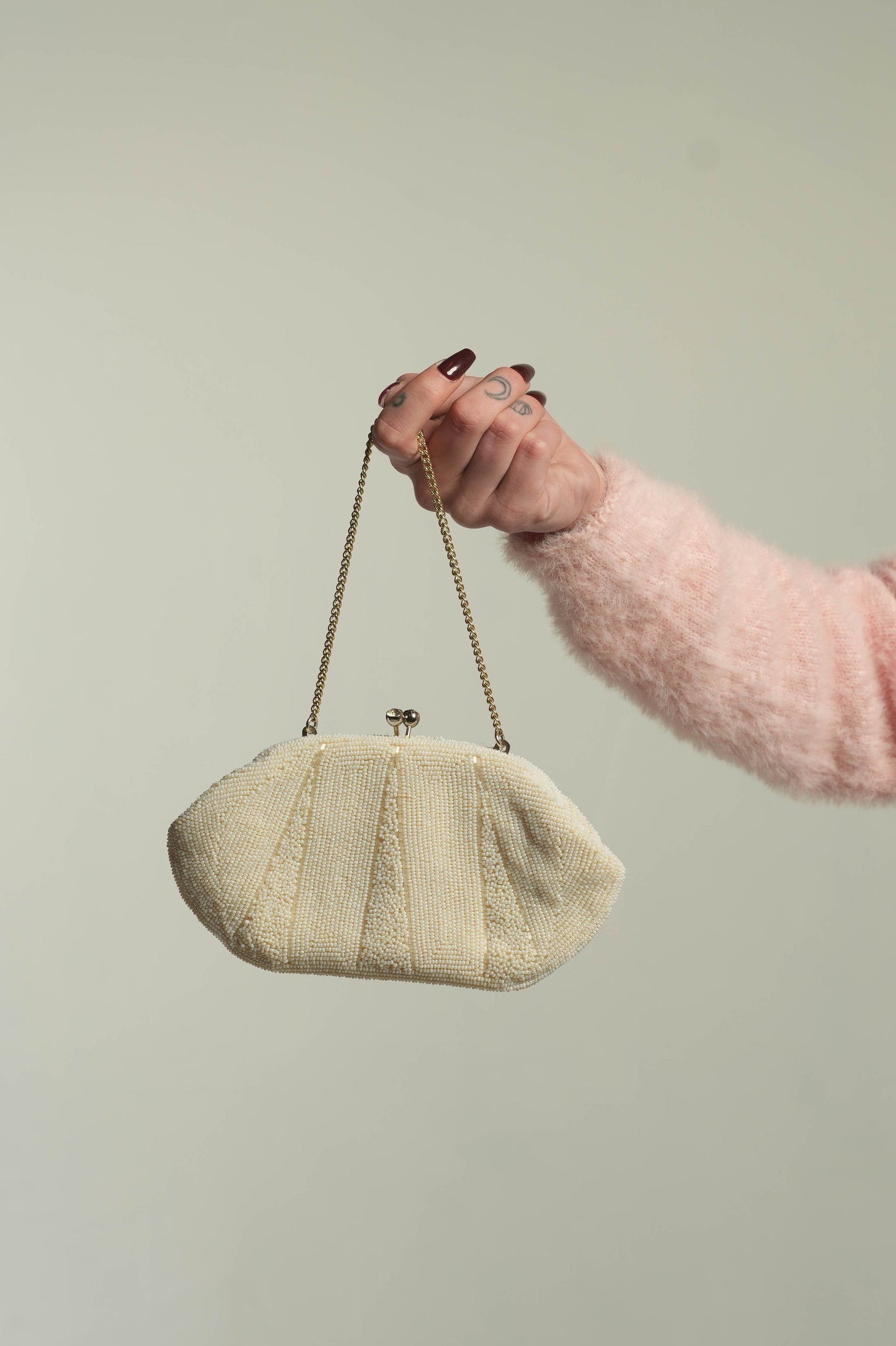 Vintage White Beaded Clutch with Gold Chain