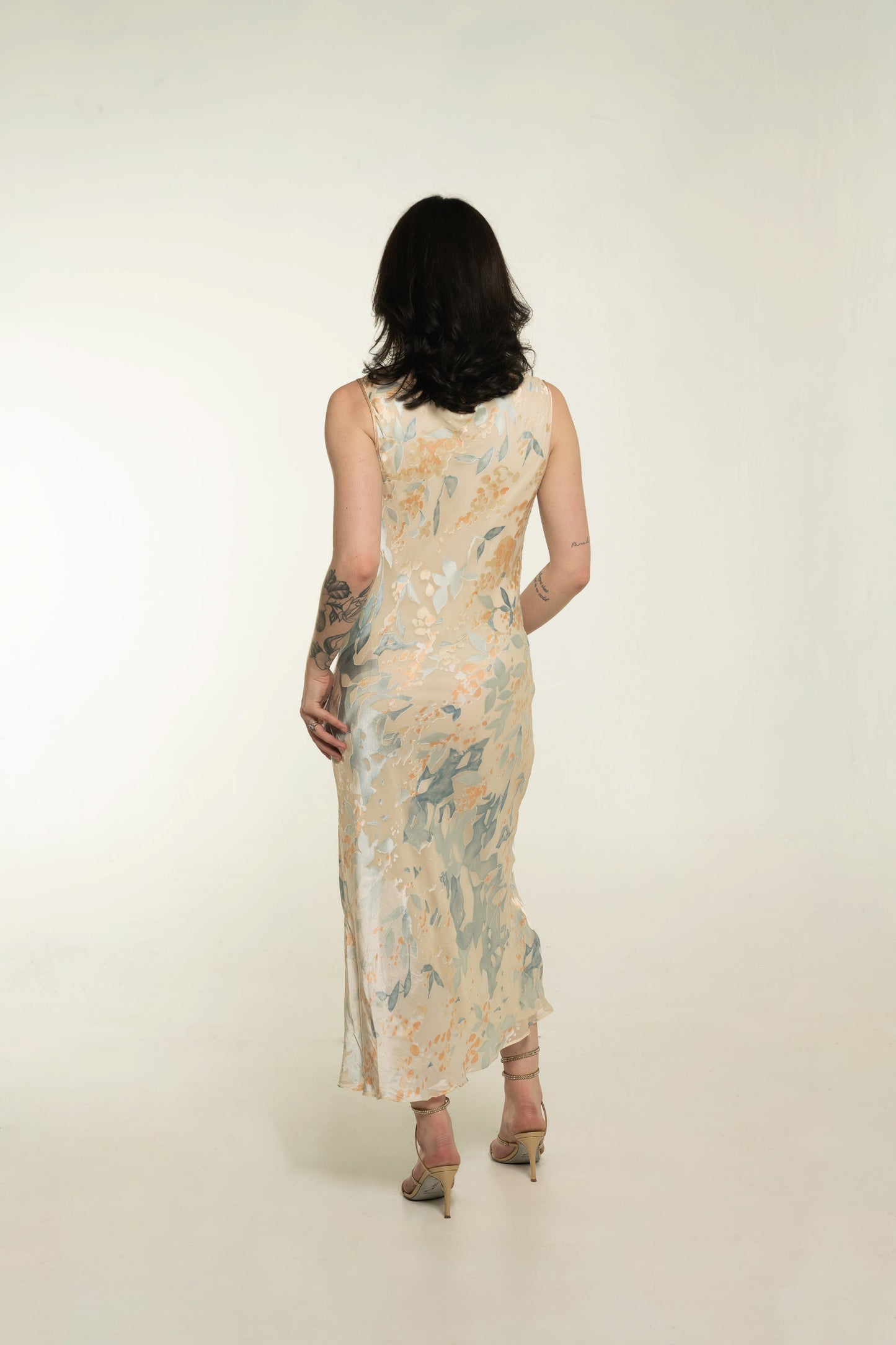 Vintage Champagne/Floral Sleeveless Maxi Dress Size Medium